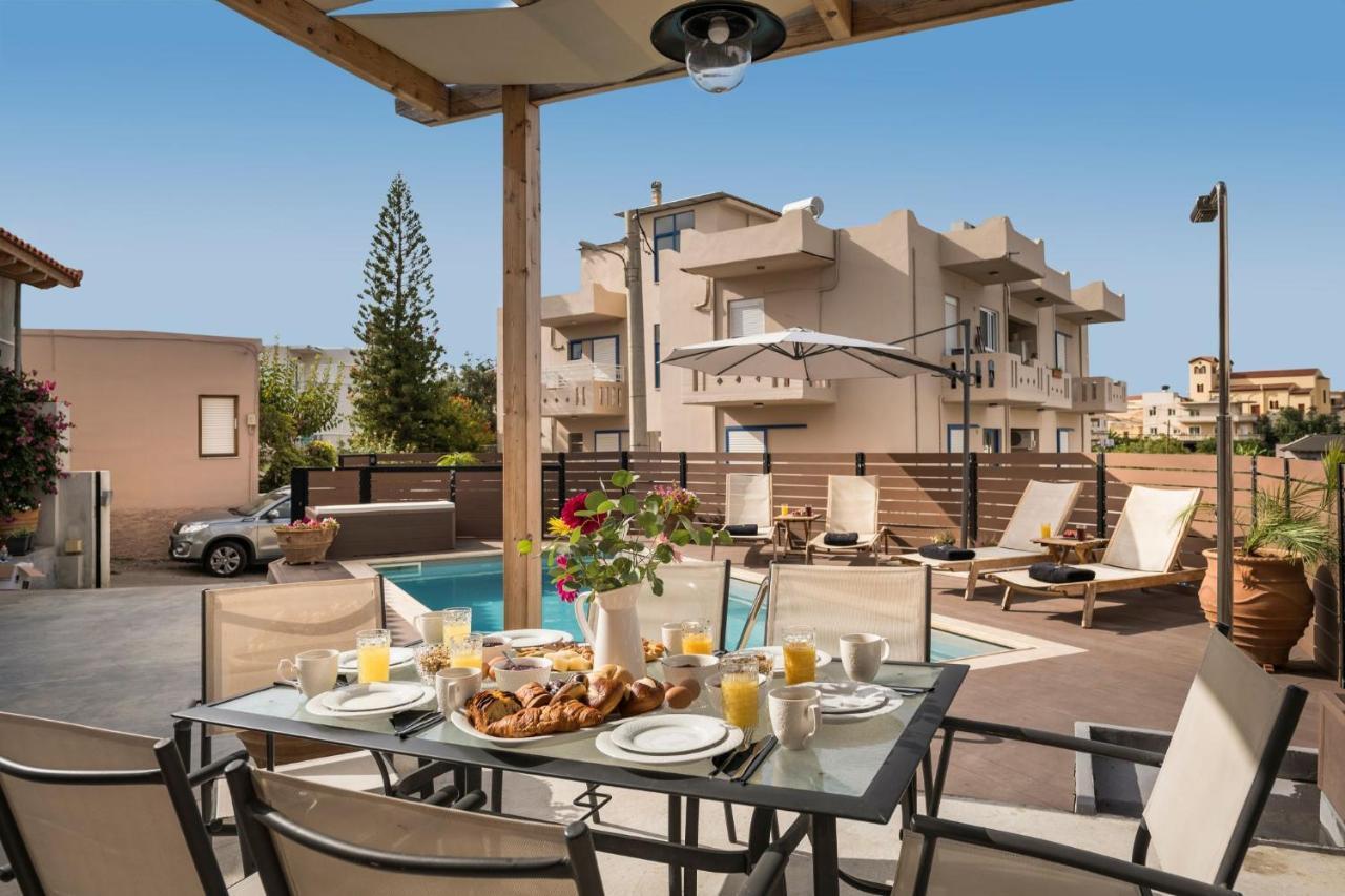 Villa Roxanne Galatas  Exterior photo