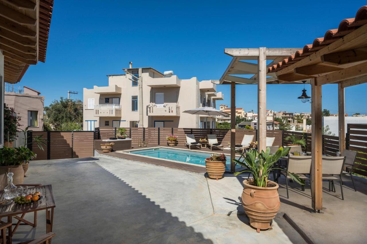 Villa Roxanne Galatas  Exterior photo