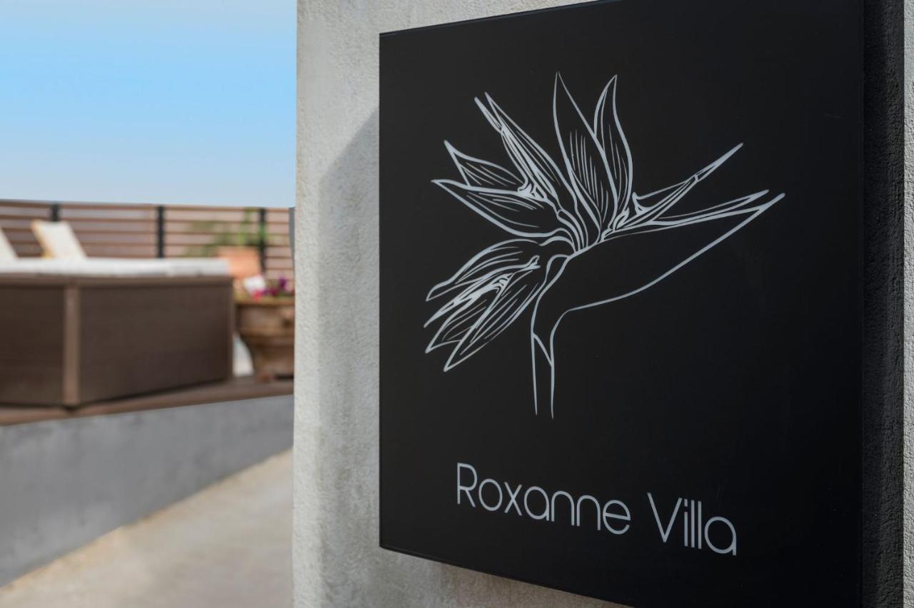 Villa Roxanne Galatas  Exterior photo